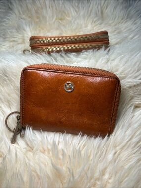 Valentina leather purse